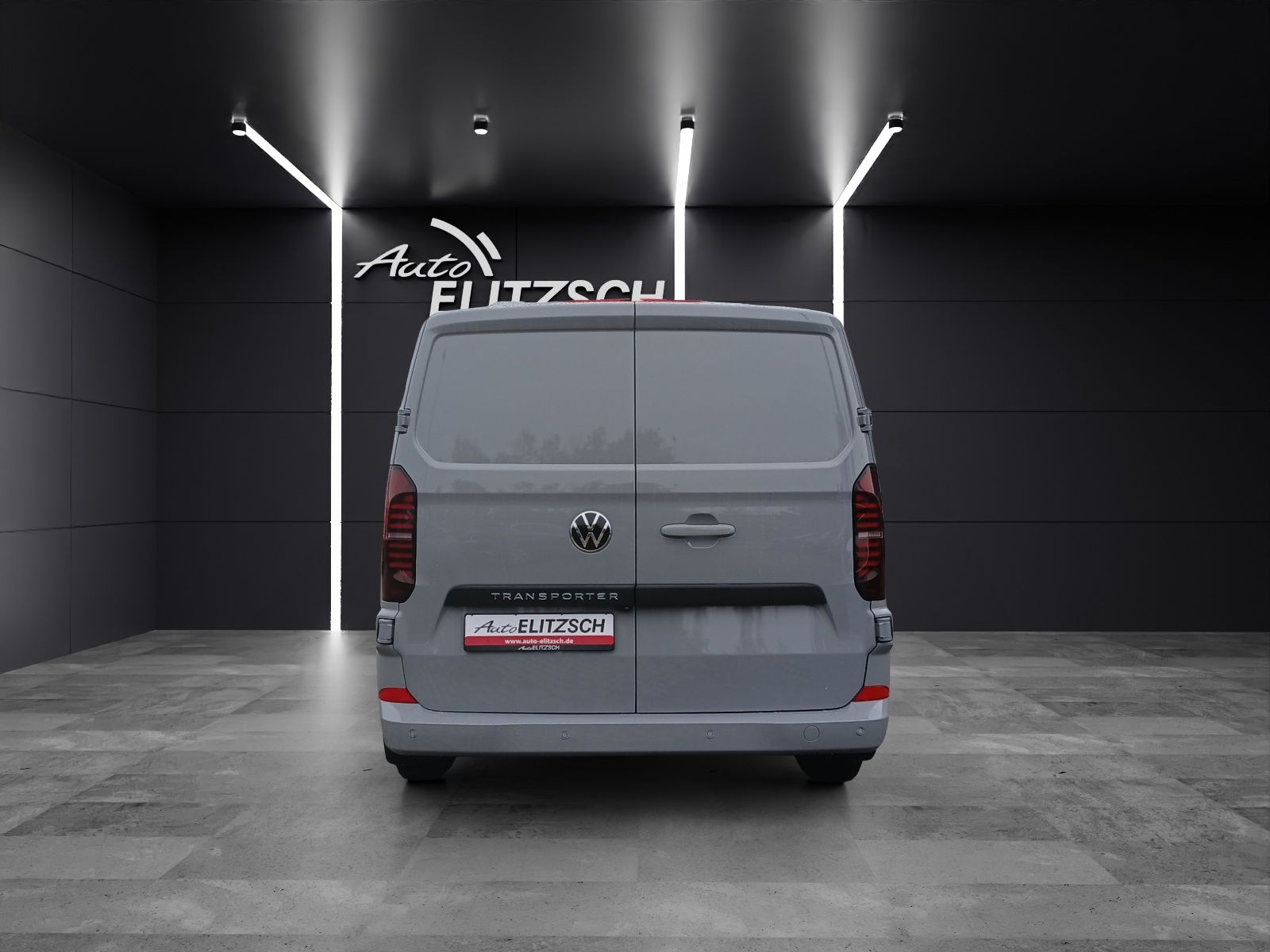 Fahrzeugabbildung Volkswagen T7 Transporter TDI Kasten Plus LR Kabine 5-Si RF