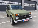 Lada Niva 1.7i 4x4 PUR 1jahrGarantie - Lada aus 2011