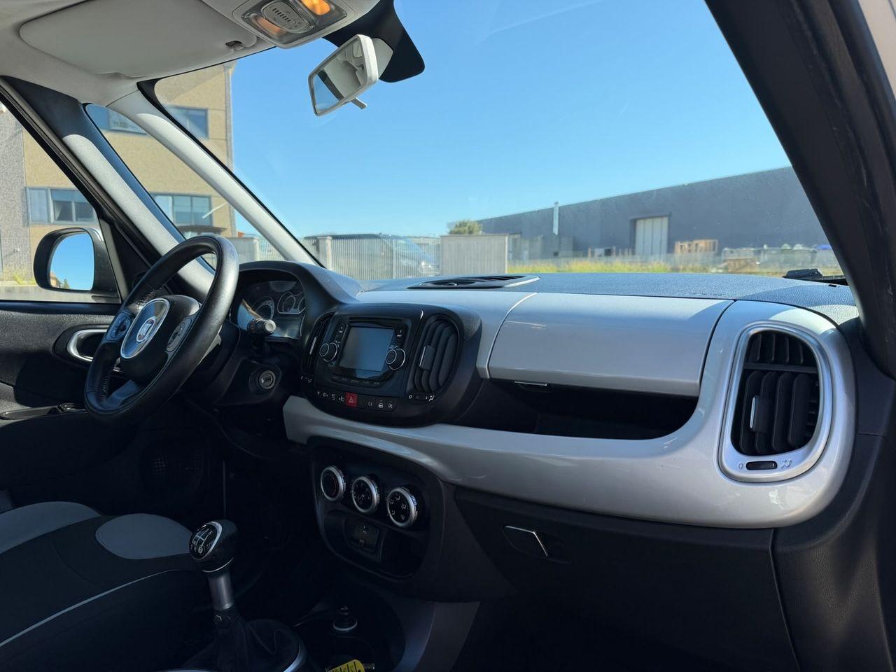 Fiat 500L 2014 — photo 15