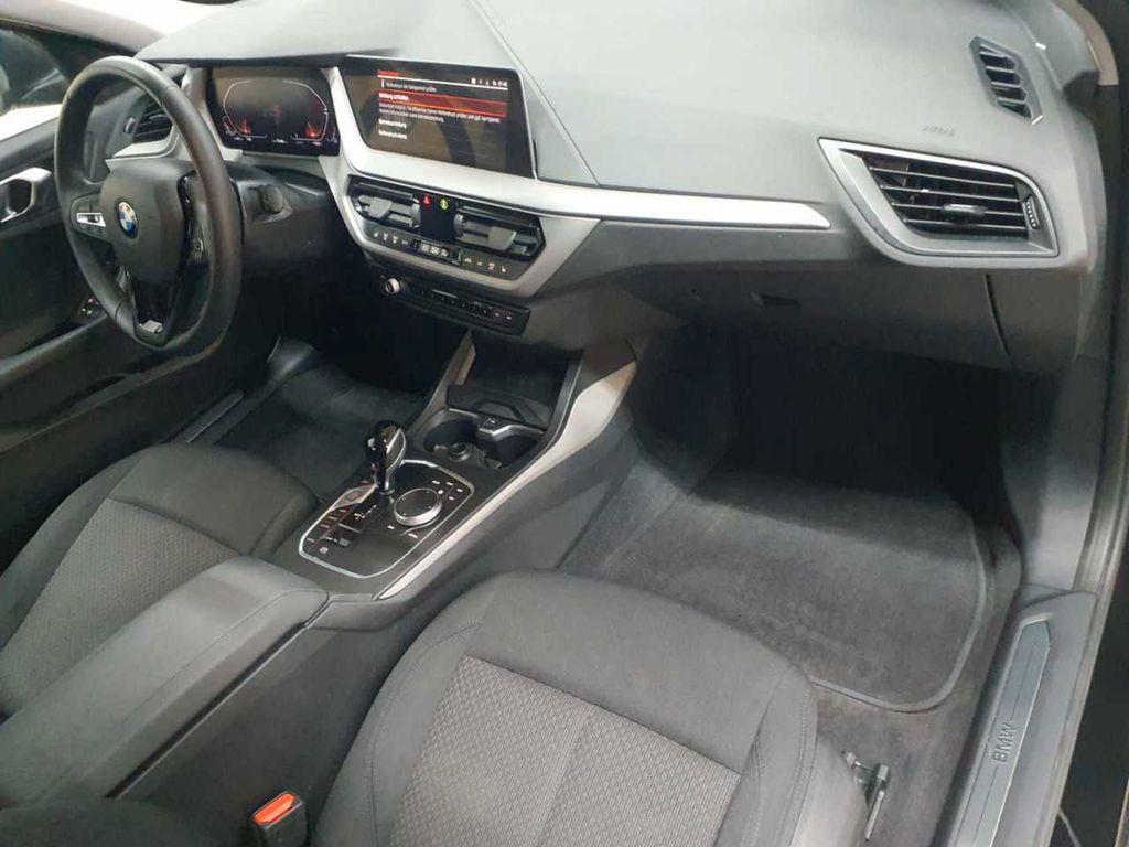 BMW 1 Series 2023