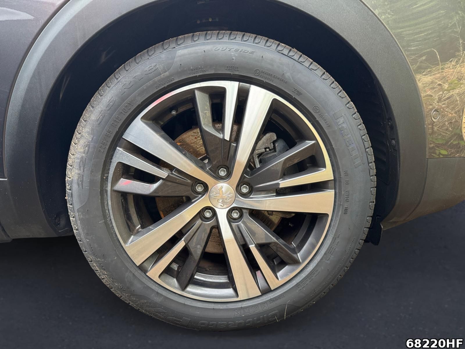 Fahrzeugabbildung Peugeot 3008 Allure 1.6 Hybrid 225 Allure*NAVI*PDC*SHZ*