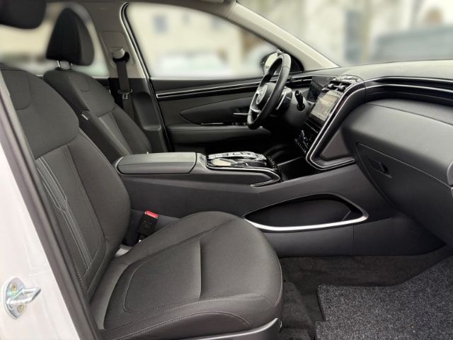 Fahrzeugabbildung Hyundai Tucson Trend Plug-In Hybrid 4WD +KLIMA+LED+RFK+S