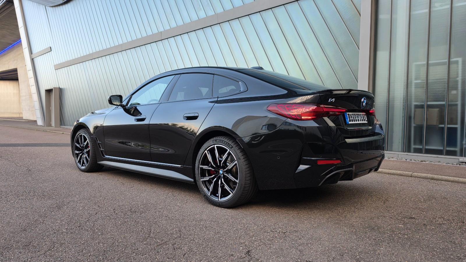 BMW i4 xDrive40 M Sport Pro Vollausst.Garantie 2030