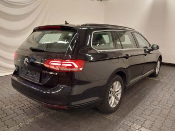 Volkswagen Passat Variant - 7