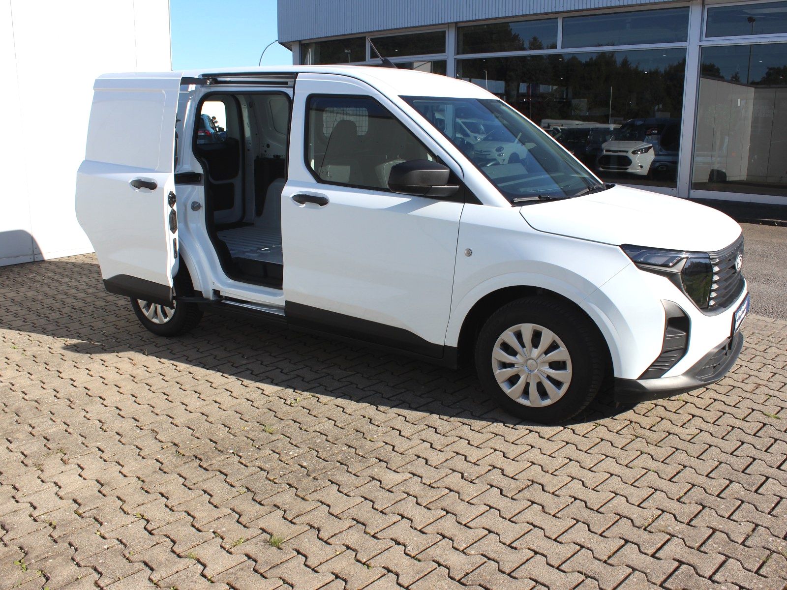 Fahrzeugabbildung Ford Transit Courier Trend
