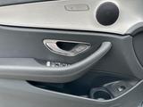 Mercedes-Benz E 220 d T **AVANTGARDE*MBUX*KAMERA*AHK*FAHRASSIS - Mercedes-Benz E 220 Gebrauchtwagen