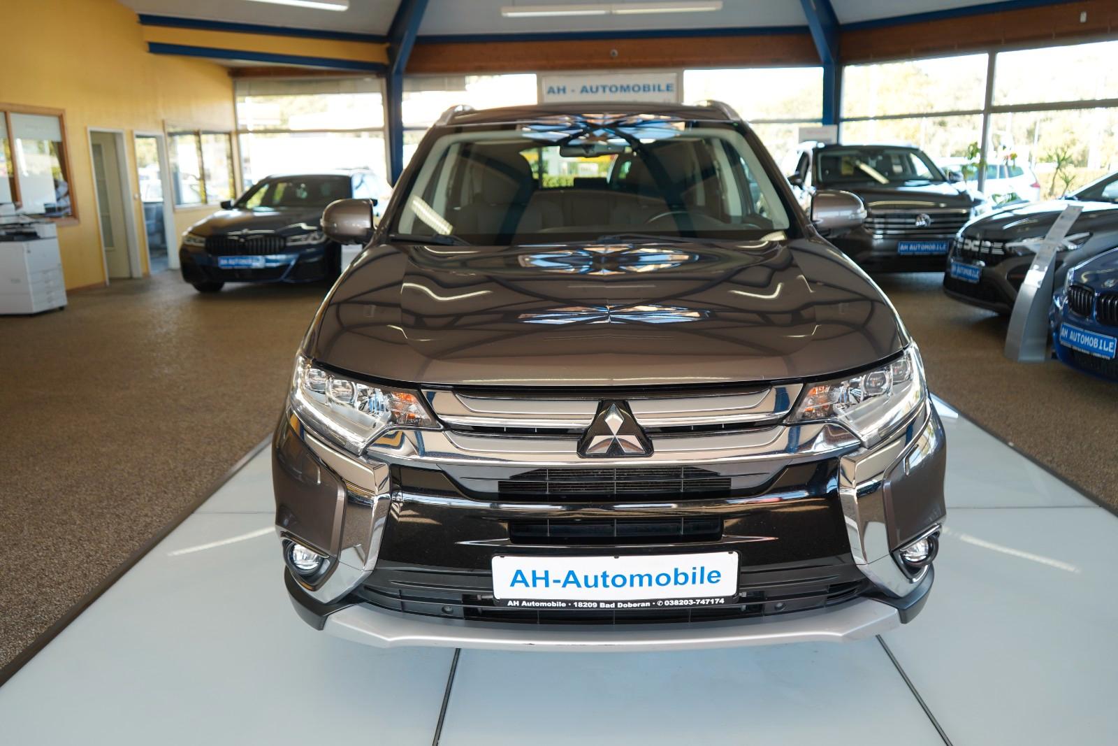 Mitsubishi Outlander Edition 100+ 4WD AUTOMATIK / XENON