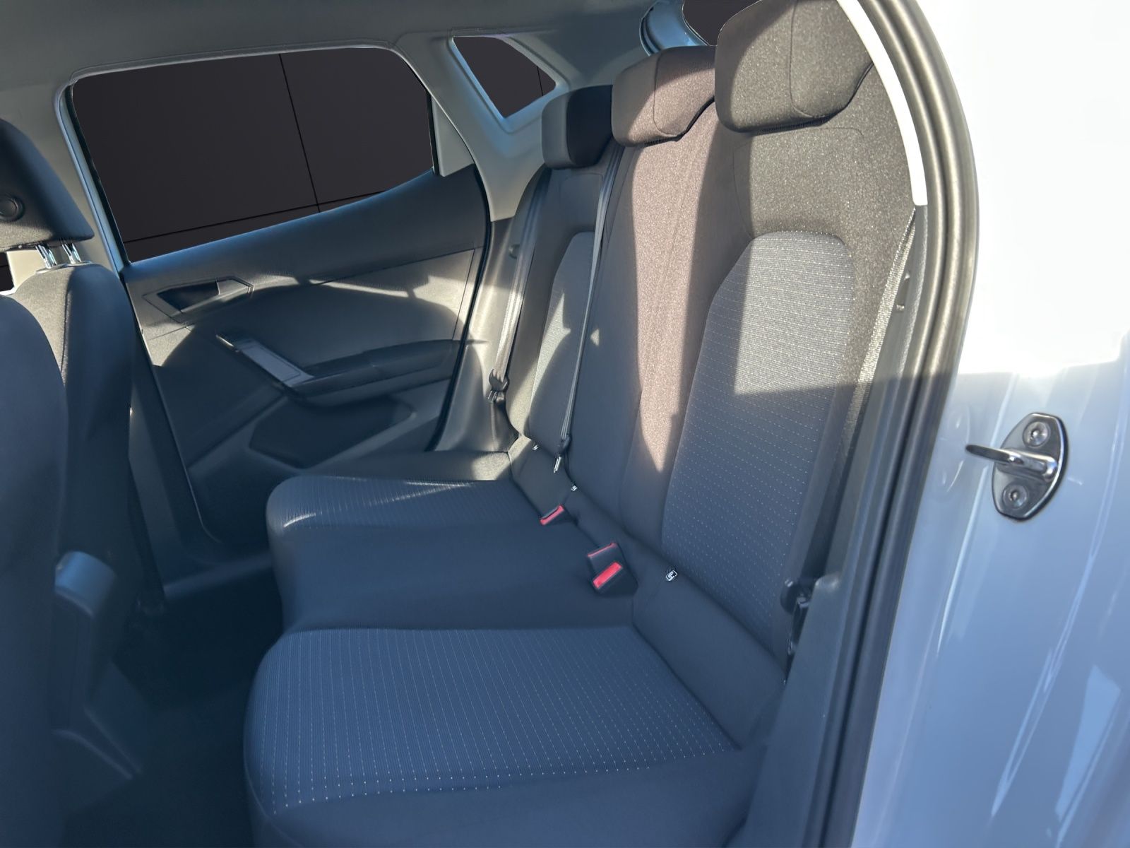 Fahrzeugabbildung SEAT Ibiza TSI Style DSG LED Navi AID ACC RFK SH