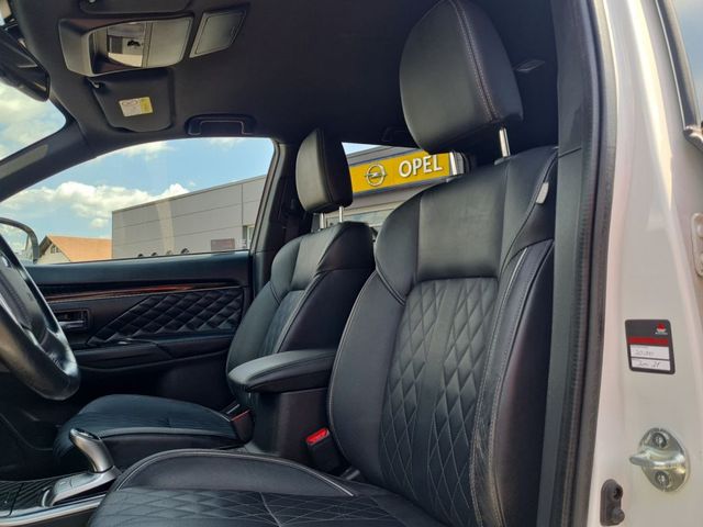 Outlander 2.4 4WD Plug-In Hybrid Diamant