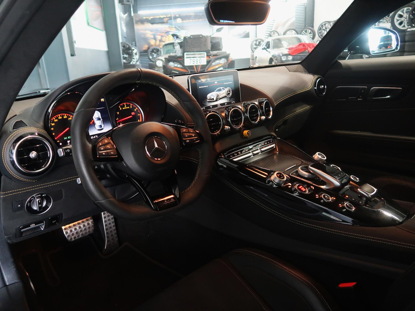 Mercedes-Benz AMG GT R *KERAMIK CARBON*MBGARANTIE 27*ALLRADLKG