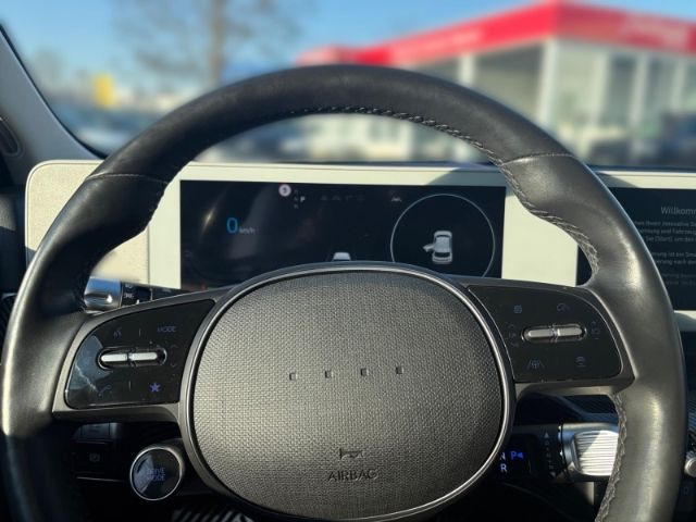 Fahrzeugabbildung Hyundai IONIQ 5 Uniq Elektro 4WD +KLIMA+LEDER+LED+RFK+UV