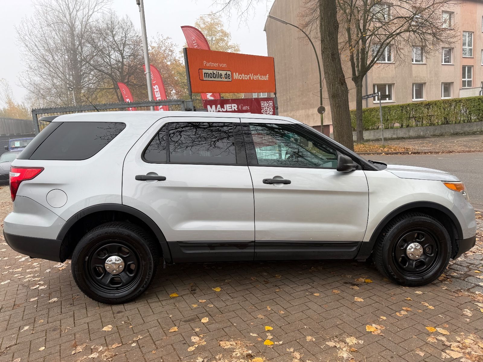 Fahrzeugabbildung Ford Police Interceptor 4x4 AUTOMATIK