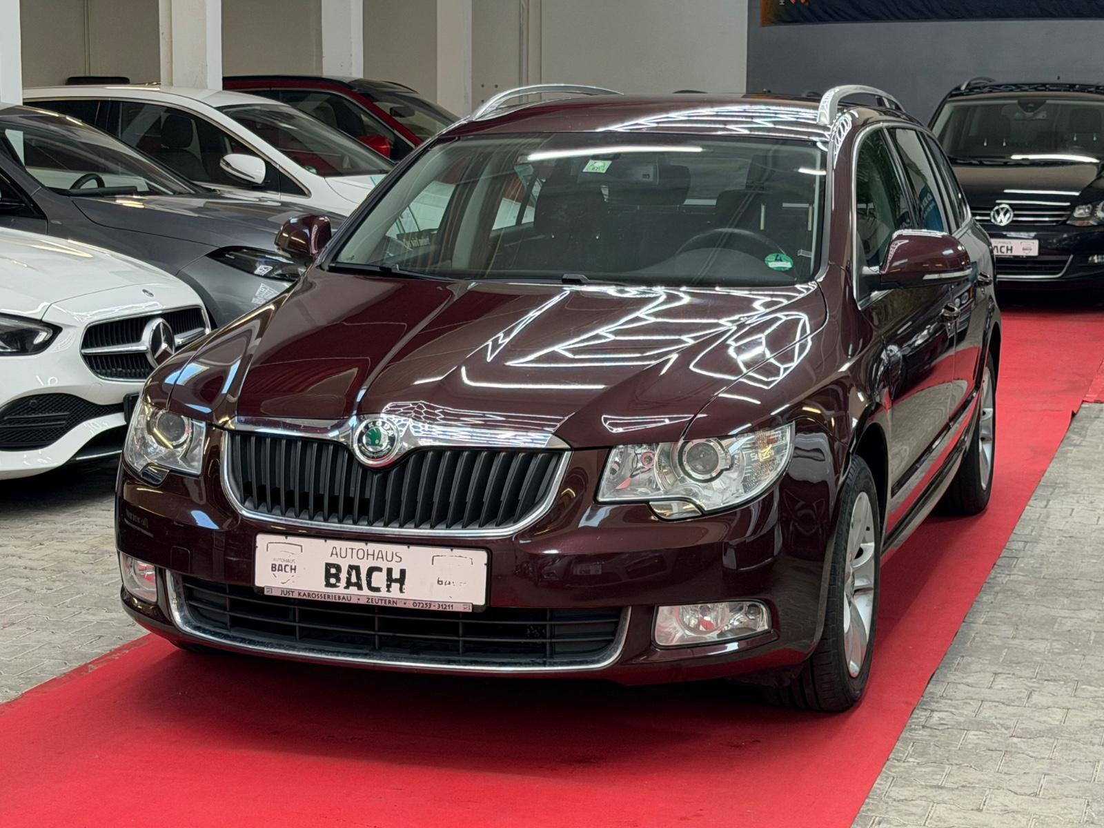 Skoda Superb Combi Ambition*TÜV 03.27*TEMPO*PDC*COC*