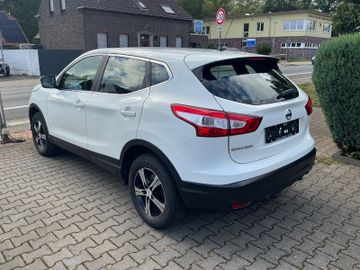 Nissan Qashqai - 2