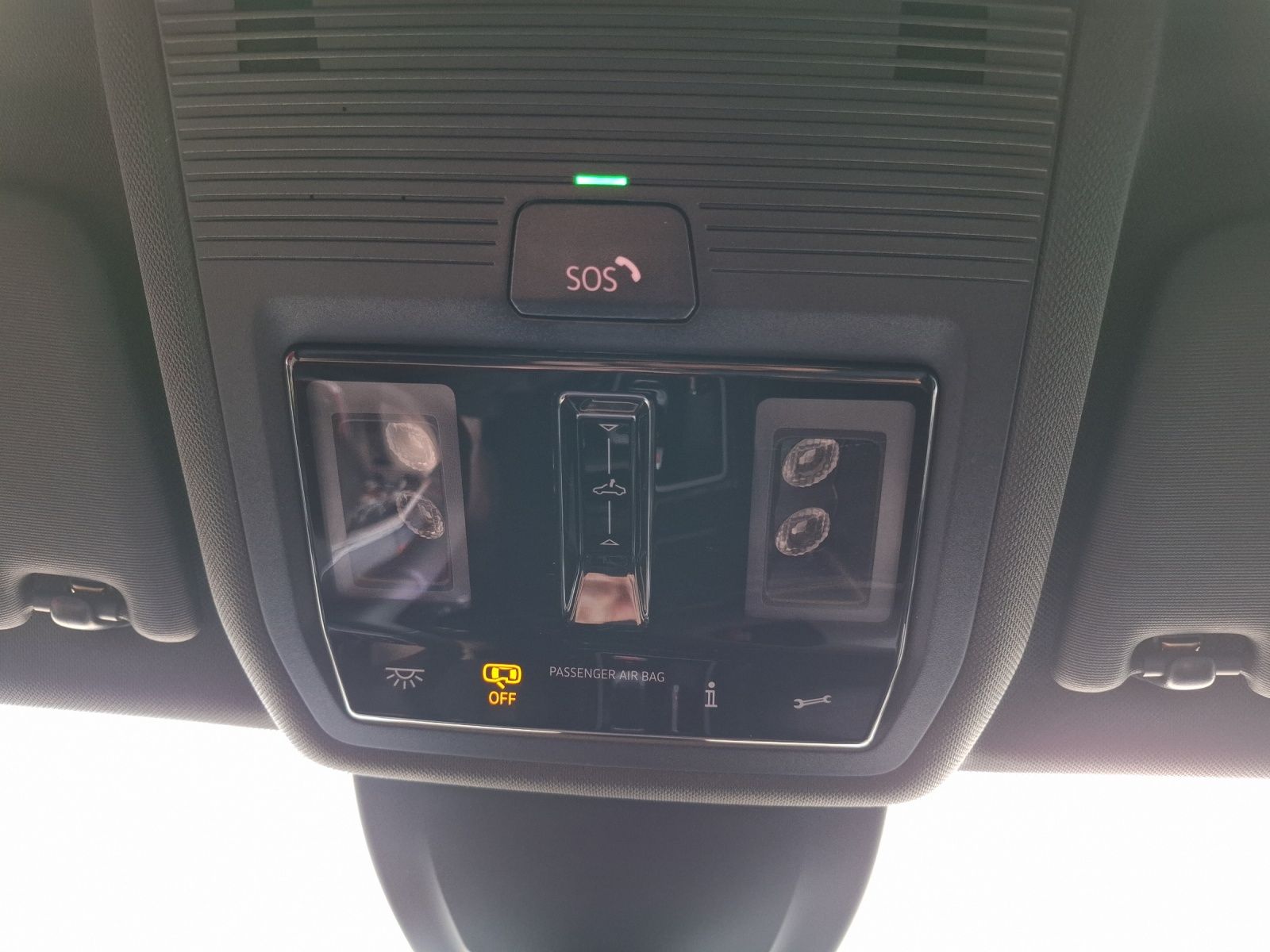 Fahrzeugabbildung Volkswagen Golf VIII GTI DSG Matrix Navi AID HUD Pano ACC R