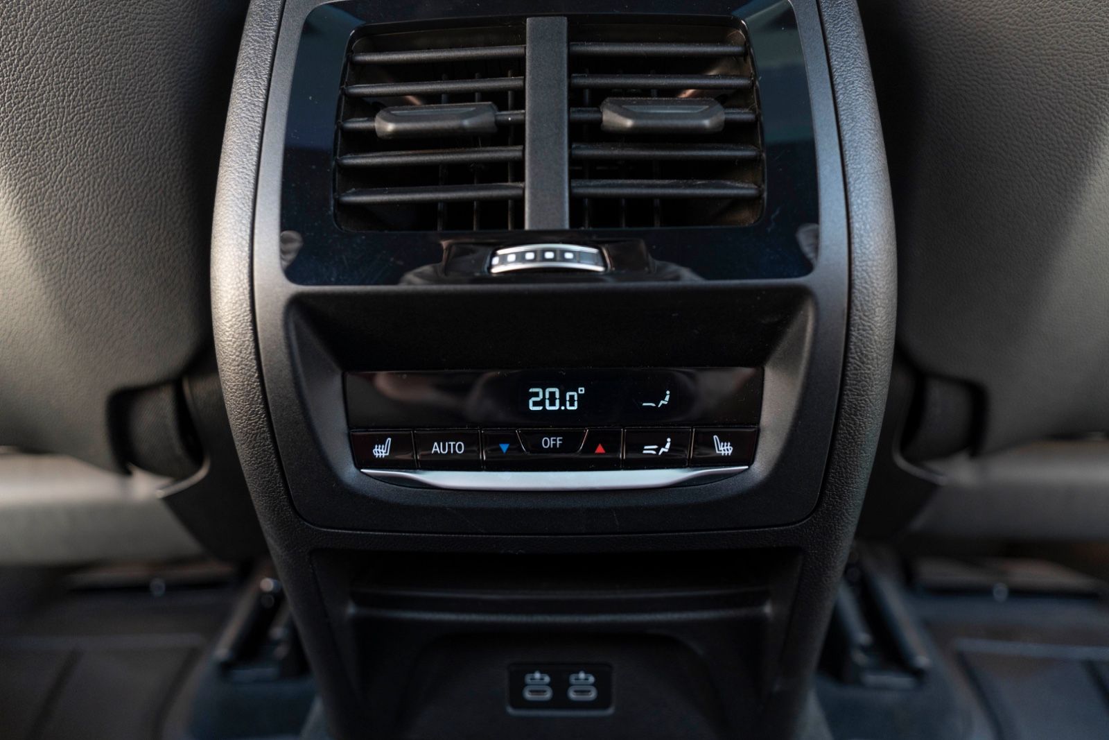 Fahrzeugabbildung BMW X4 M COMPETITION ACC H&K HUD LED 360°