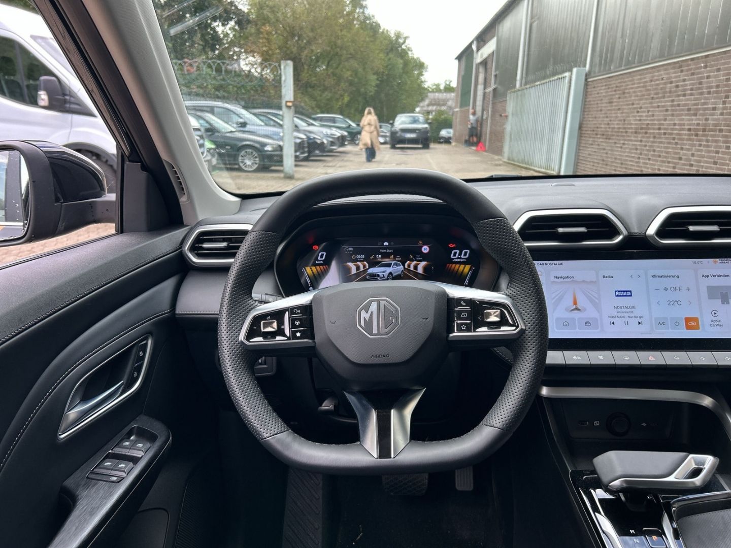 Fahrzeugabbildung MG ZS 1.5 Hybrid+ Luxury VFW