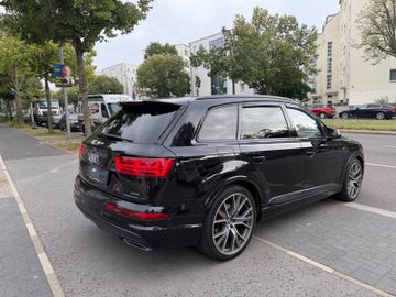 Audi Q7 - 7