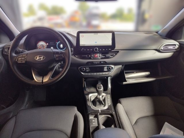 Fahrzeugabbildung Hyundai i30 FL Kombi (MY25) 1.0 T-GDI (100 PS) Advantage