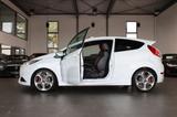 Ford FIESTA ST PERFORMANCE 1 + 2 + SPORT LEDER PAKET - Ford Fiesta: Sport