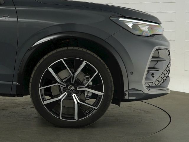 Tiguan R-LINE TSI DSG 4MOTION+AHK+MATRIX LED+NAV
