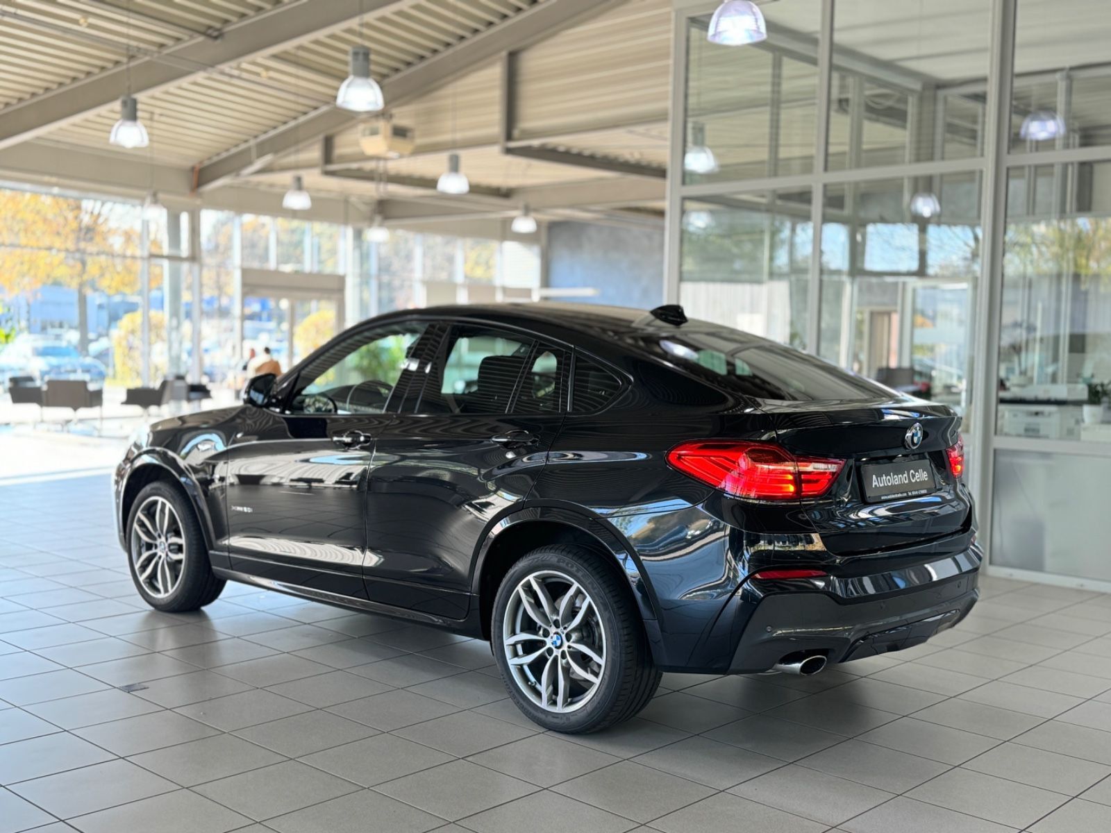 Fahrzeugabbildung BMW X4 xD20i M Sport Kamera Navi Xenon Komfort AHK