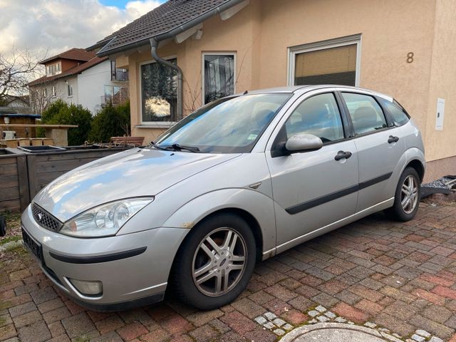 Ford Focus (03.2004)