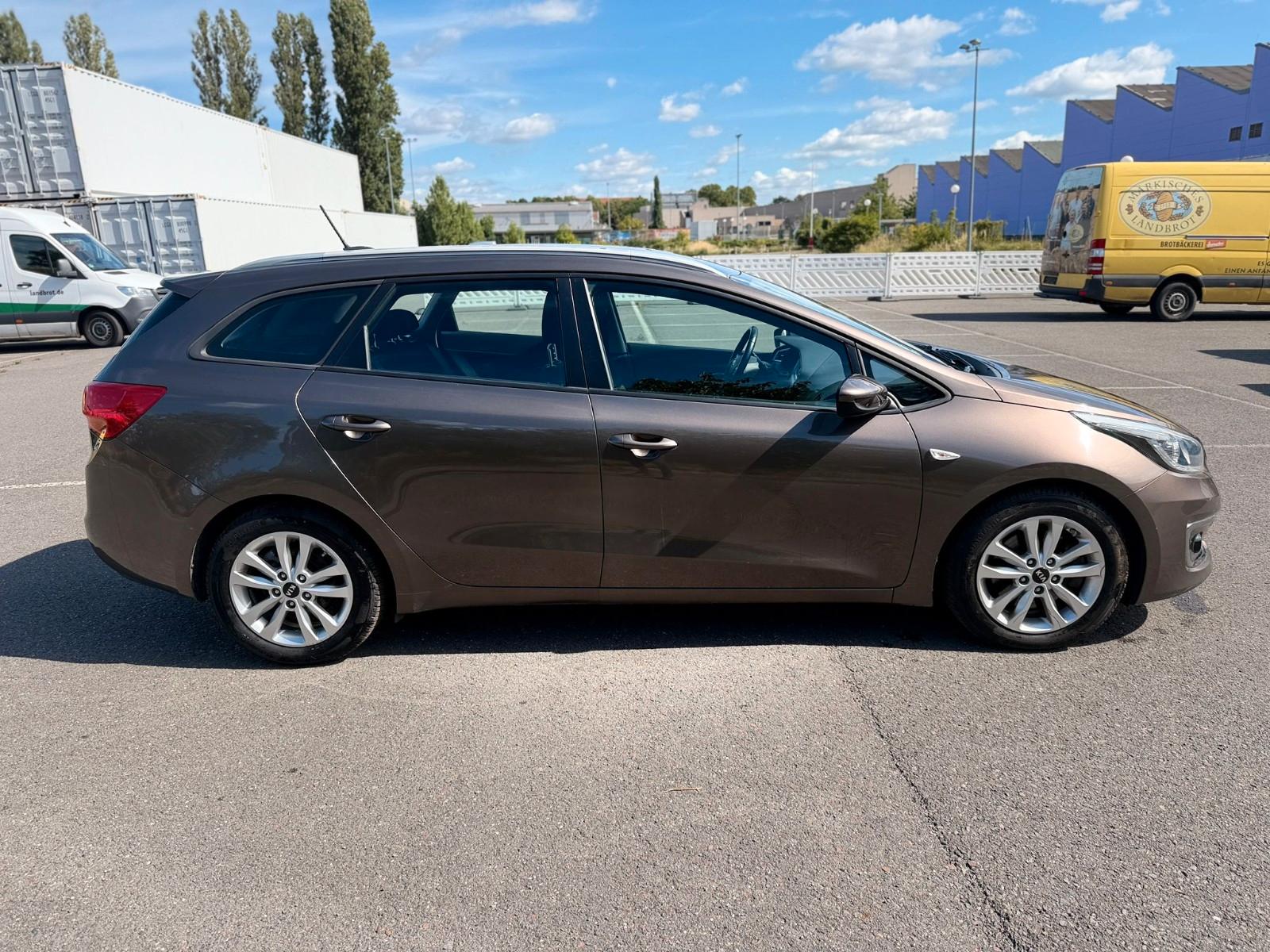 Kia Ceed Sportswagon Attract*R-Kamera*Navi*PDC*
