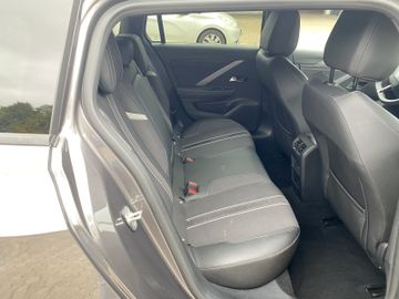 Bild 10 Opel Astra GS ST AT8/NAVI/SHZ+LHZ/PDC vo+hi+360Cam