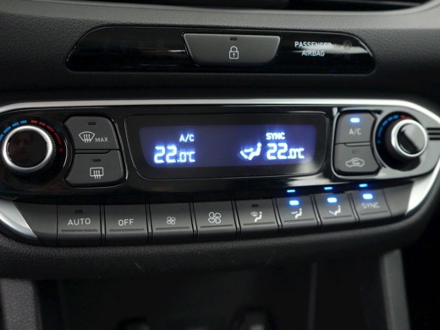 i30cw T-GDi TREND 48V+AHK+NAVI+RÜCKFAHRKAMERA+SI