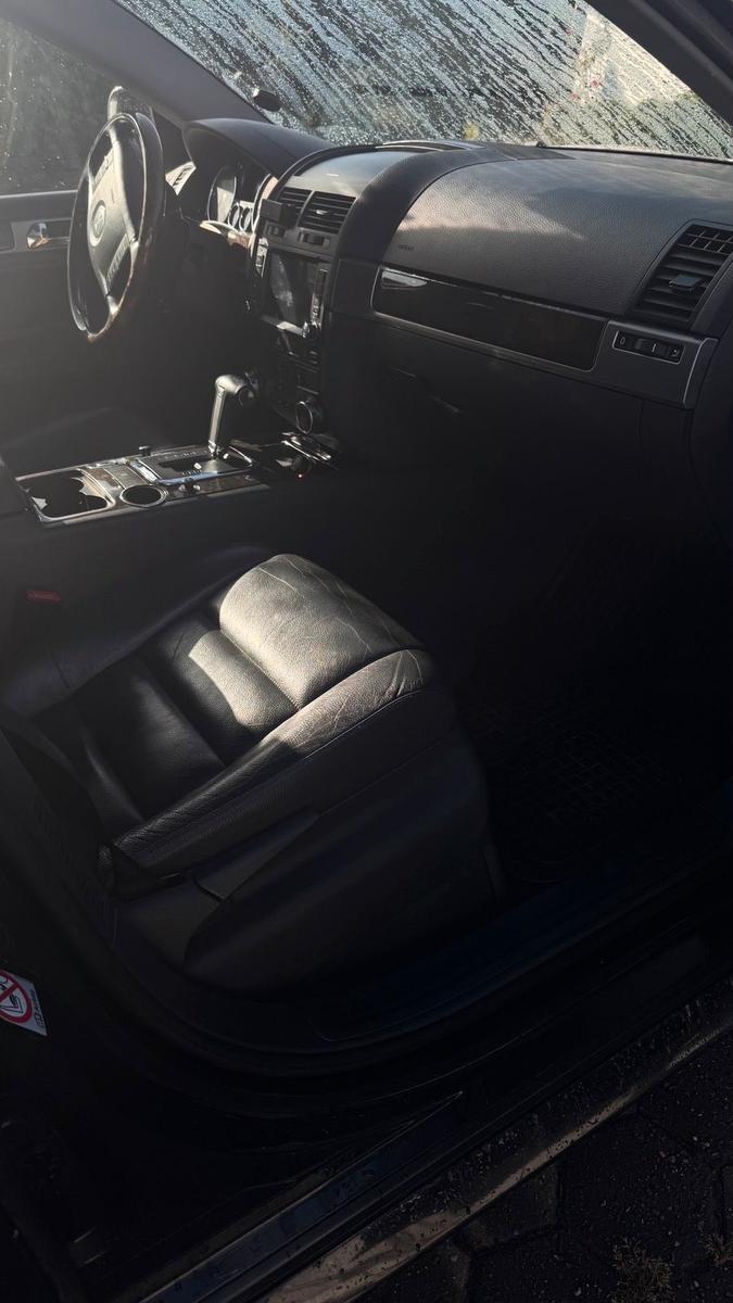 Volkswagen Touareg 2006 — photo 8