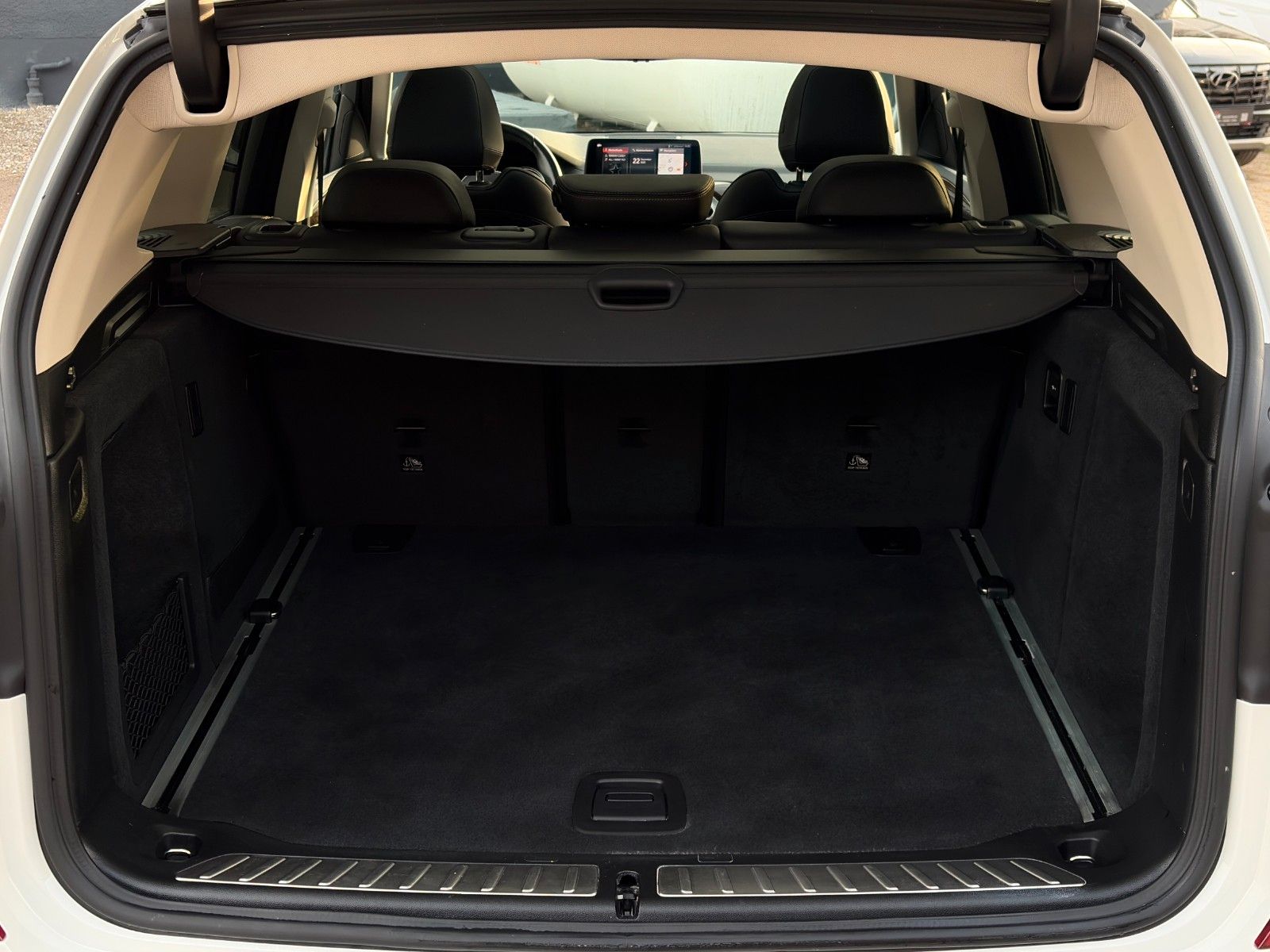 Fahrzeugabbildung BMW X3 xDrive 30i Luxury Line Pano Akustik Komf. HuD