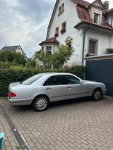 Mercedes-Benz Mercedes - Benz E230 (W210) - Mercedes-Benz E 230 in Stuttgart