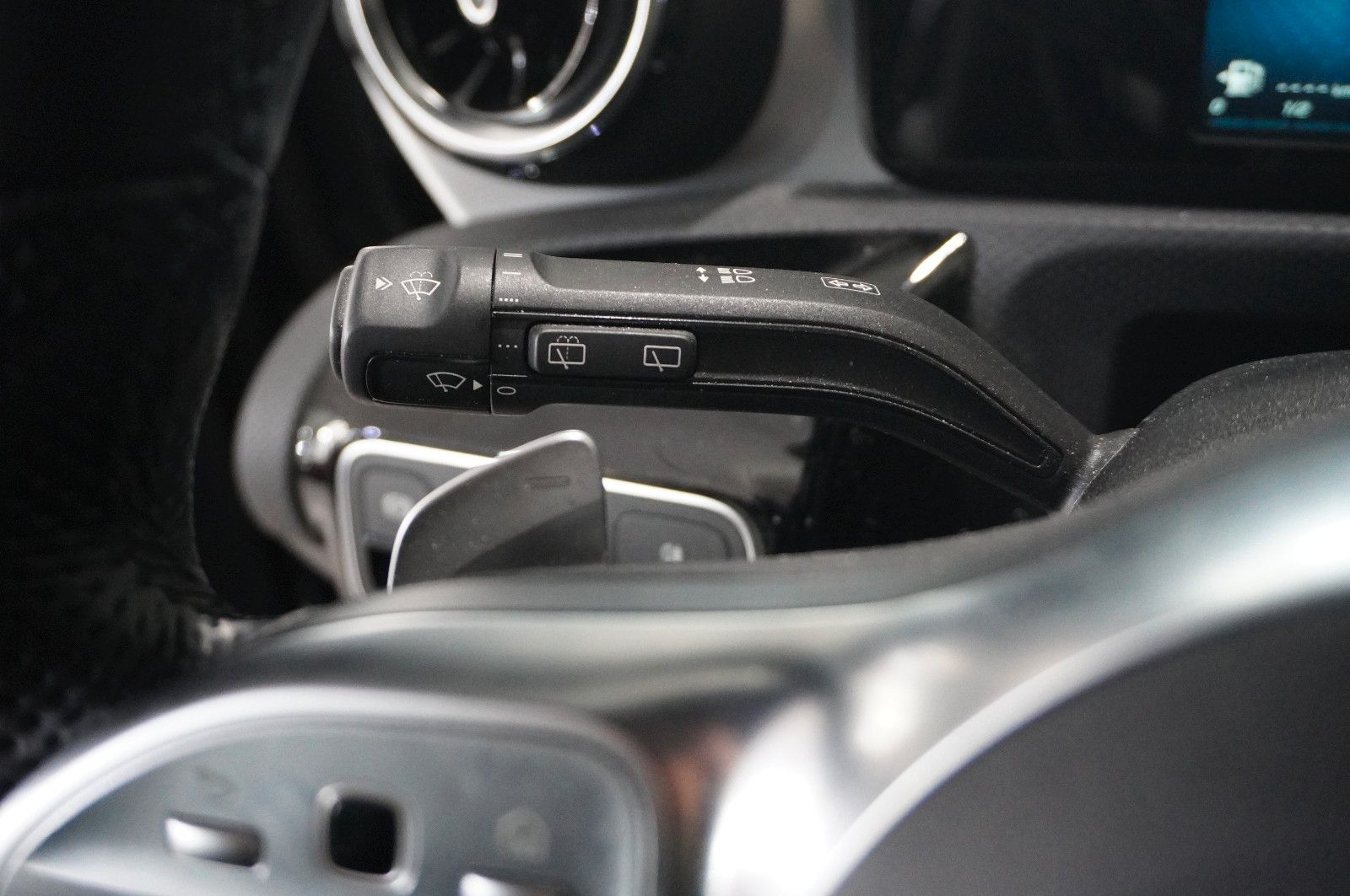 Fahrzeugabbildung Mercedes-Benz CLA SB 200 AMG LINE 7G-DCT NAVI/LED/KAMERA/DAB+