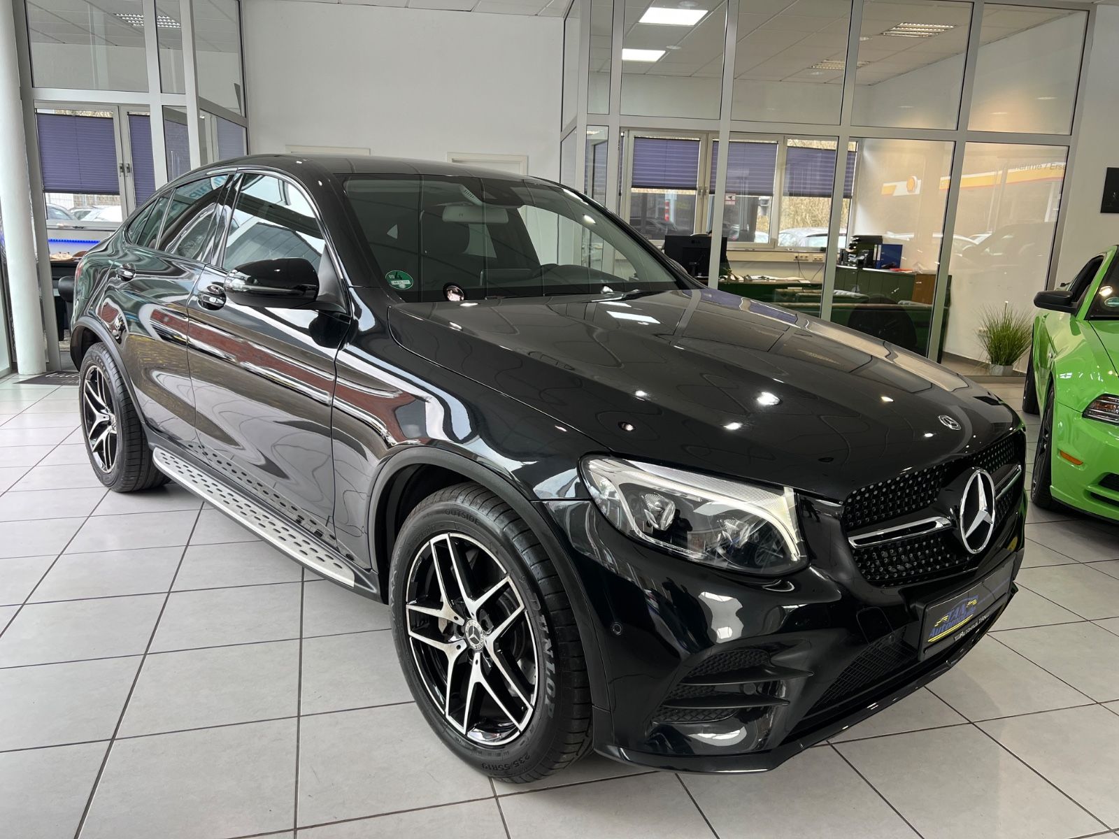 Fahrzeugabbildung Mercedes-Benz GLC 350 d Coupe 4Matic AMG LINE *BURMESTER*