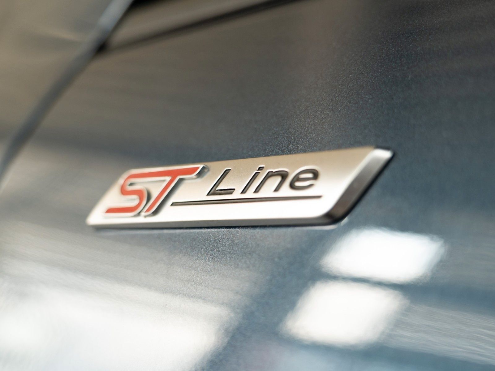 Fahrzeugabbildung Ford Kuga Plug-In Hybrid ST-Line AUTOM./WINTER-P./DAB