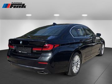 BMW 530d xDrive Luxury Line Ferngesteuertes Parken