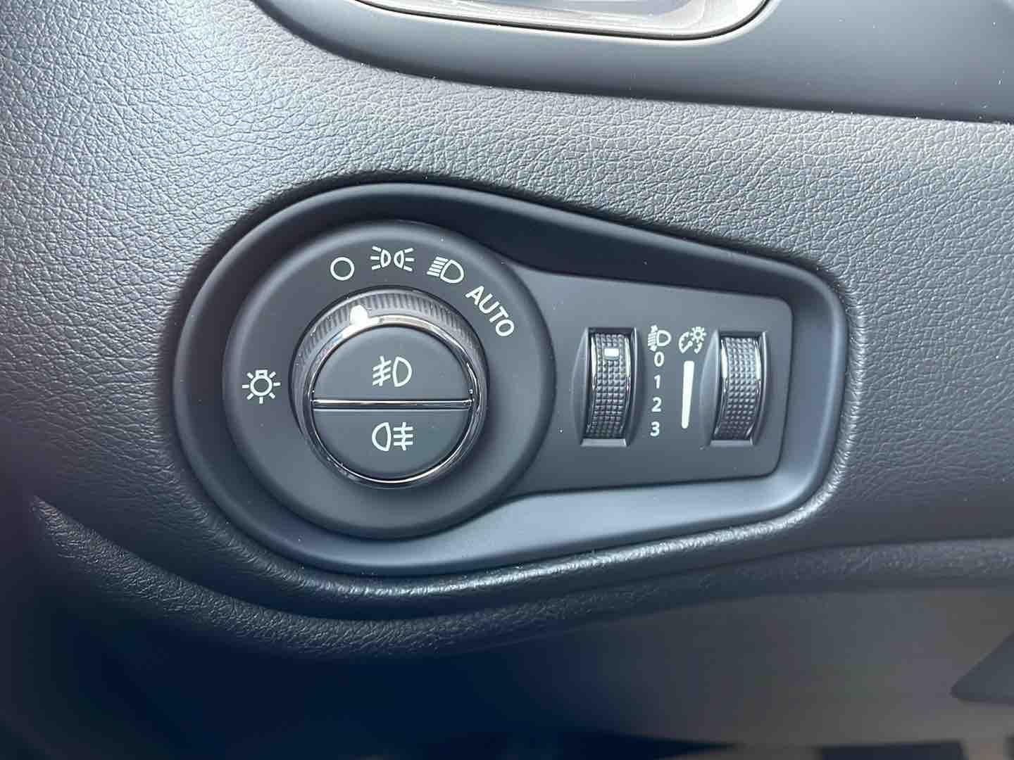 Jeep Renegade - Bild 15