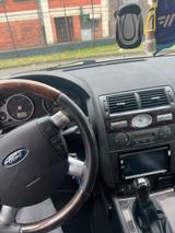 Ford Mondeo 2003 1300 - Ford Mondeo aus 2003 mit Diesel-Antrieb