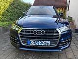 Audi Q5 2.0 TDI 140kW S tronic quattro sport Pano  - Audi Q5 von privat