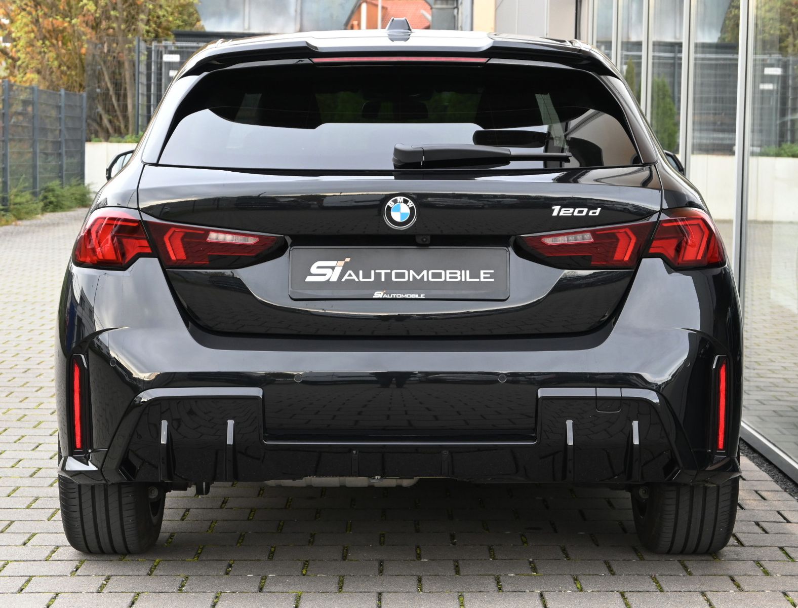 Fahrzeugabbildung BMW 120d M SPORT PRO °ACC°AHK°HARMAN°HUD°MEMO°360°