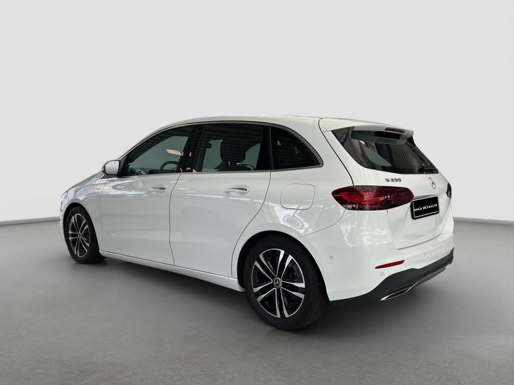 Fahrzeugabbildung Mercedes-Benz B 200 Pano*SD*KeyLess*LED*PDC*ParkAss*SpurH*ACC