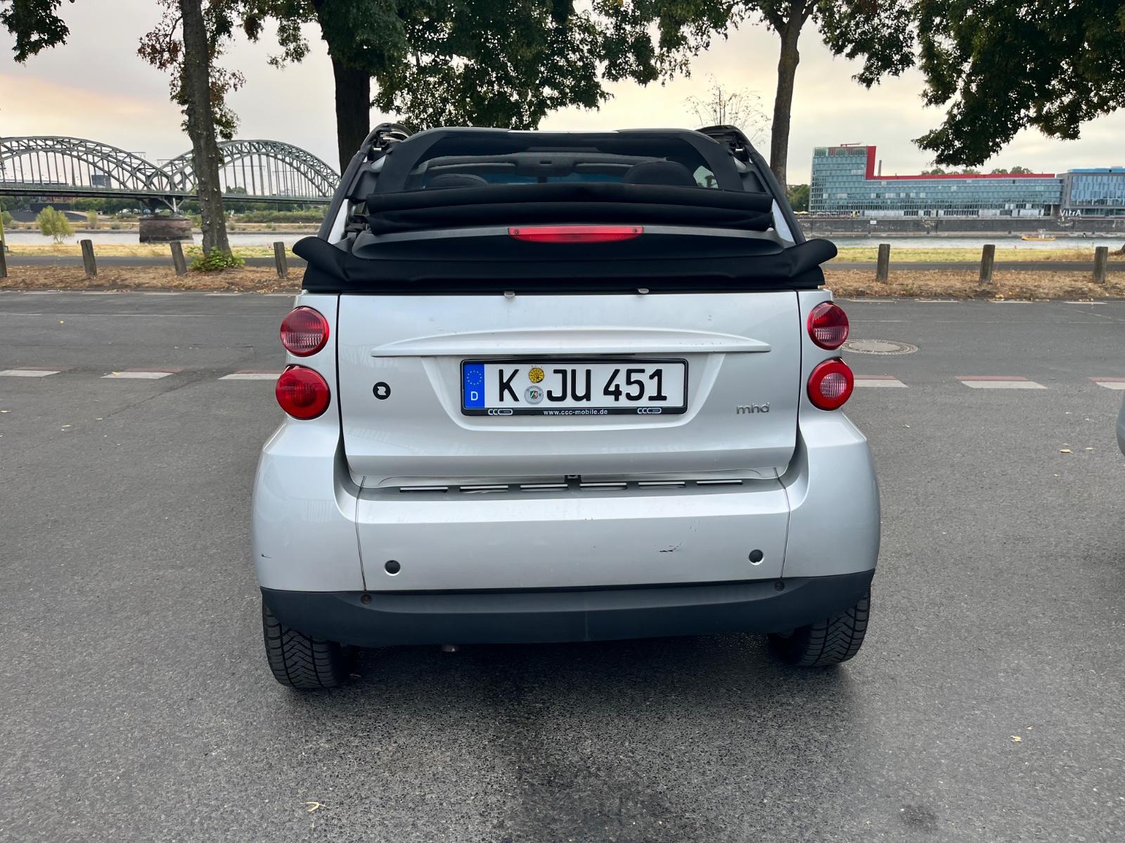 Smart ForTwo Cabrio 1.0 84 PS Automatik