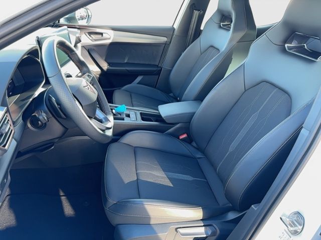 Leon VZ 2.0 TSI DSG PANO 19"VISION PLUS KAMERA A