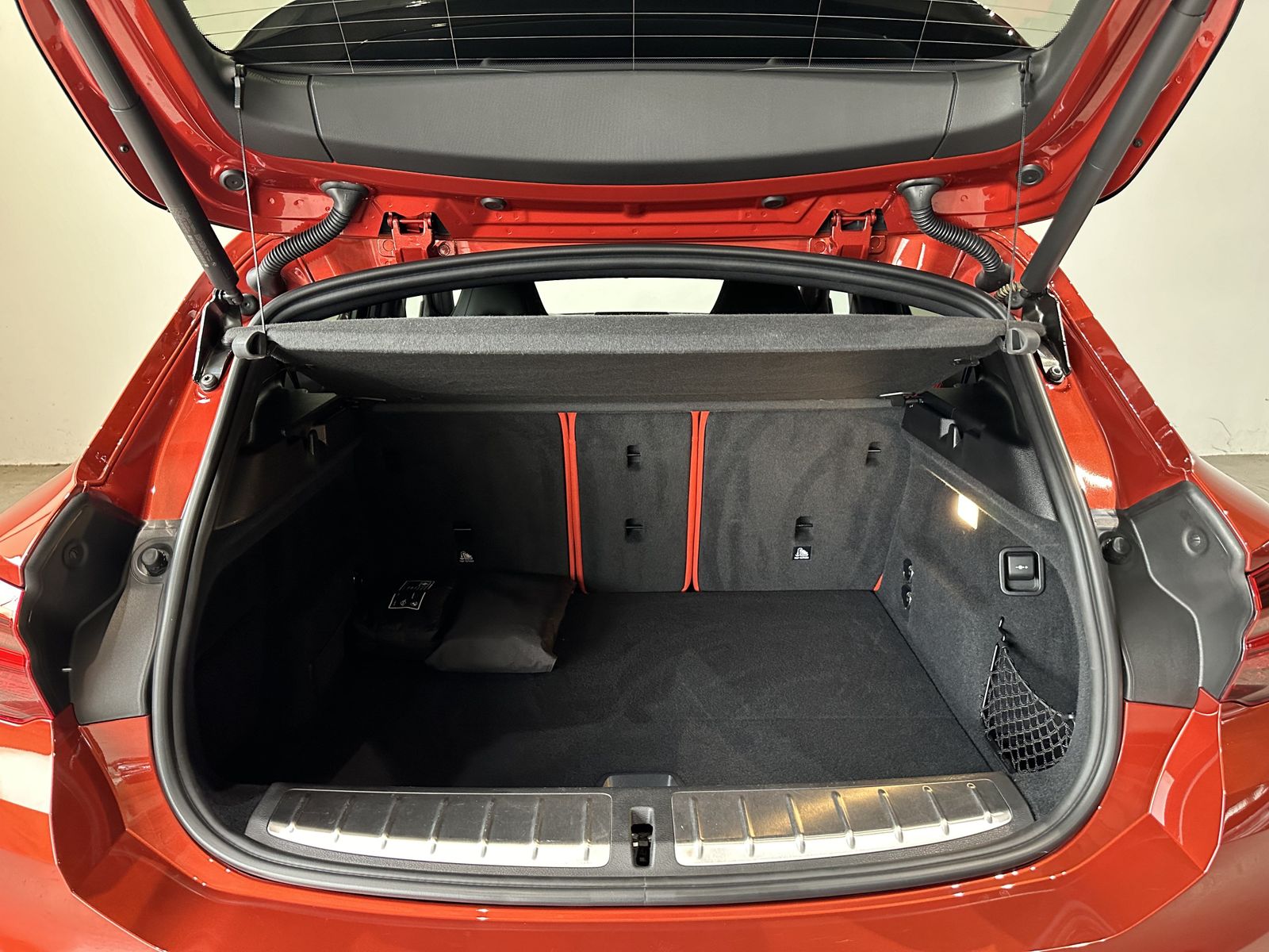 Fahrzeugabbildung BMW X2 xDrive25d M Sportpaket Head-Up HK HiFi