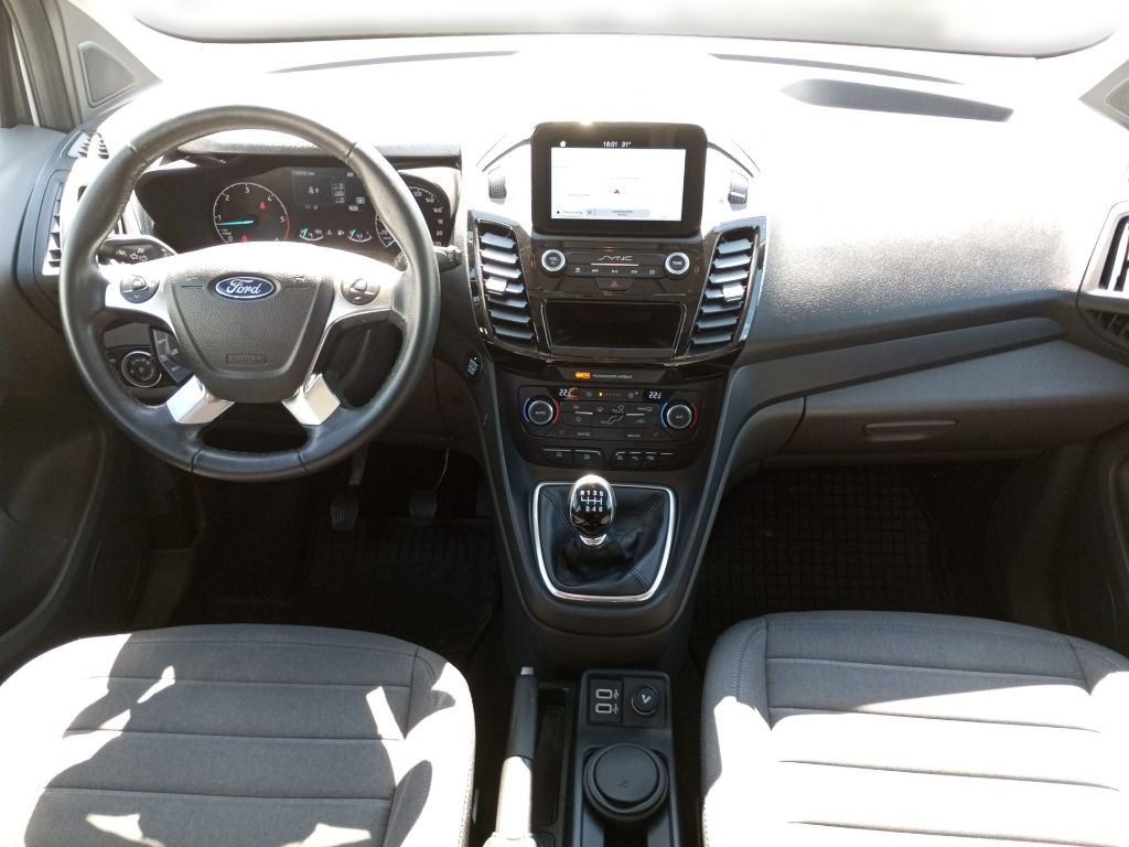 Fahrzeugabbildung Ford Grand Tourneo Connect 1.5 TDCI Titanium 7-Sitzer