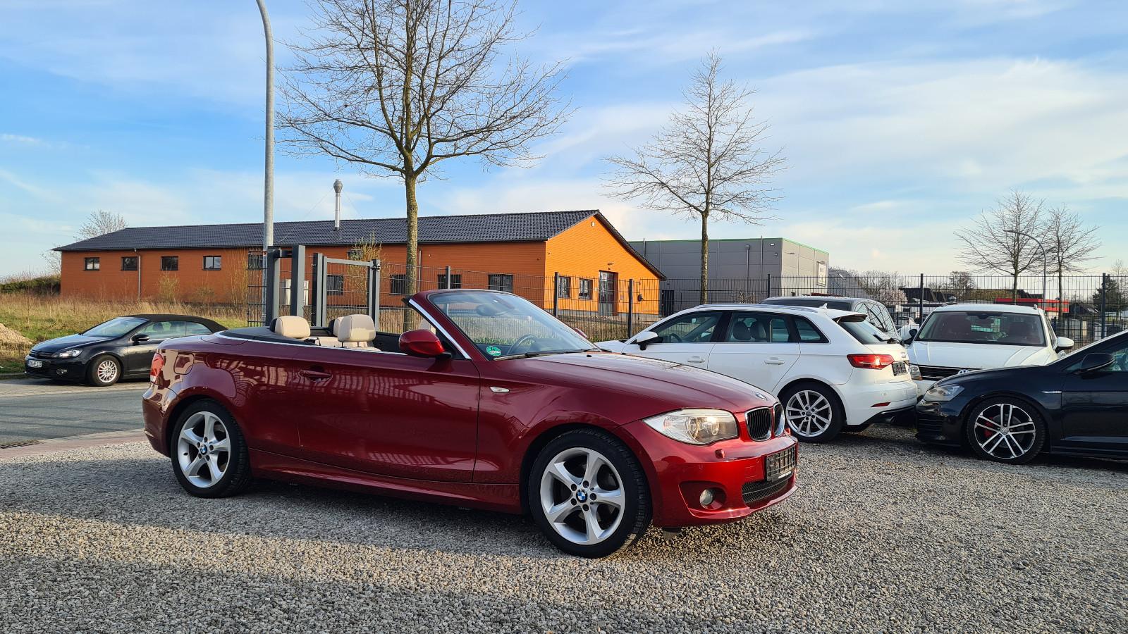 BMW 118i Cabrio Aut. -XENON*LEDER*NAVI-