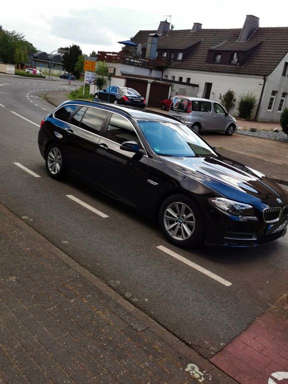 Image of BMW 520