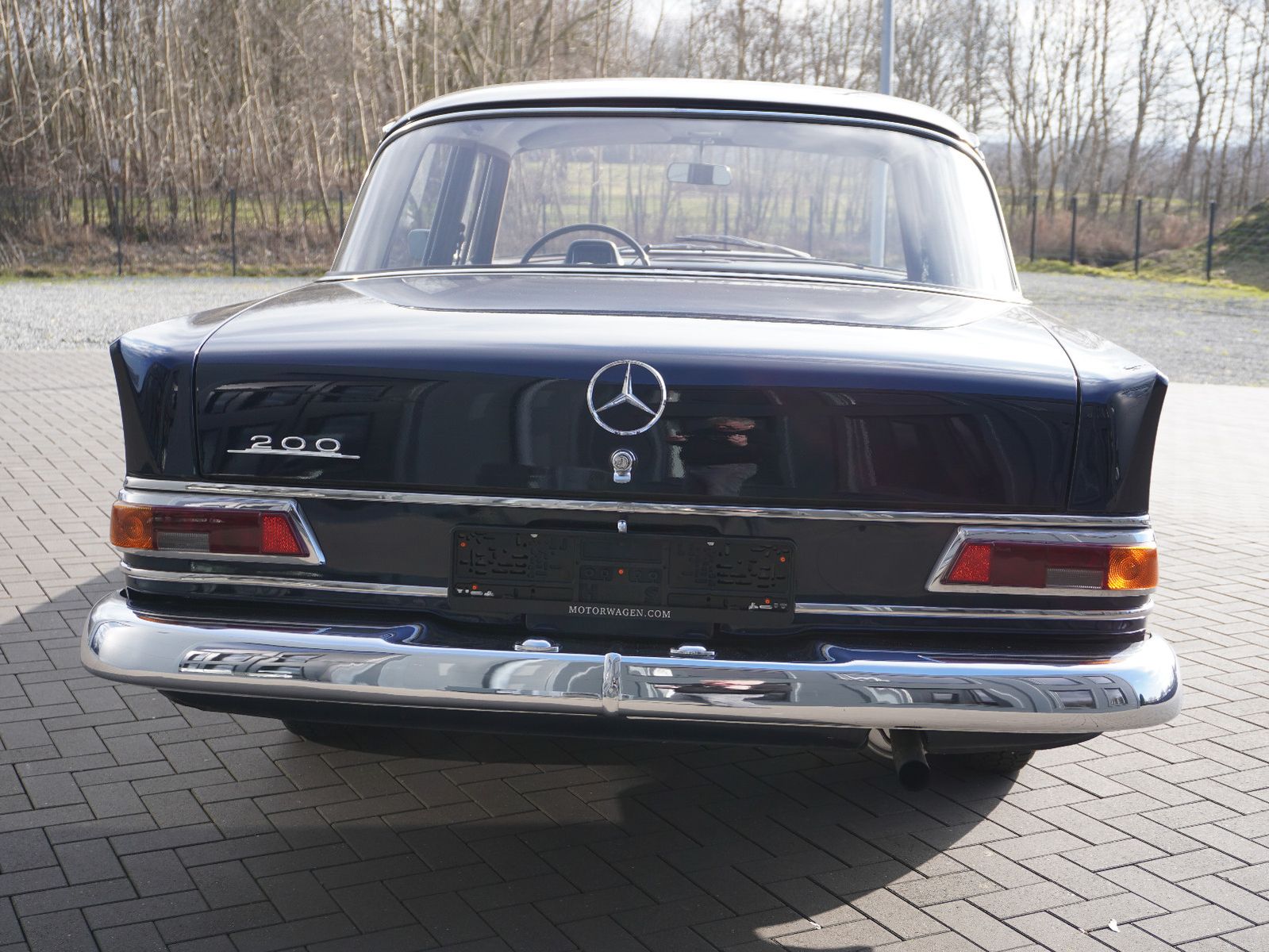 Fahrzeugabbildung Mercedes-Benz 200