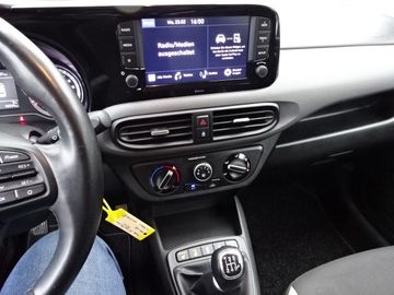 Fotografie 17 des Hyundai i10 1.0 Trend*PDC*Klima*SHZ*Alu Klima